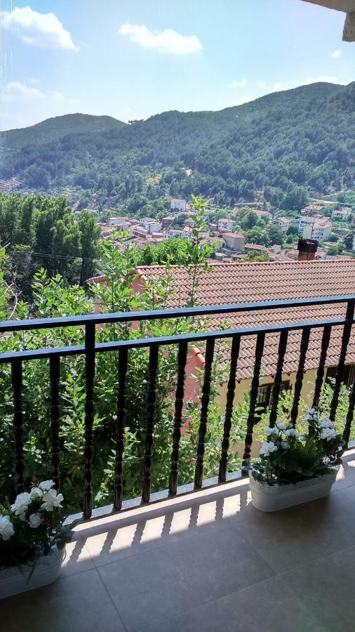La Hojarasca Pensionat Cuevas Del Valle Exteriör bild